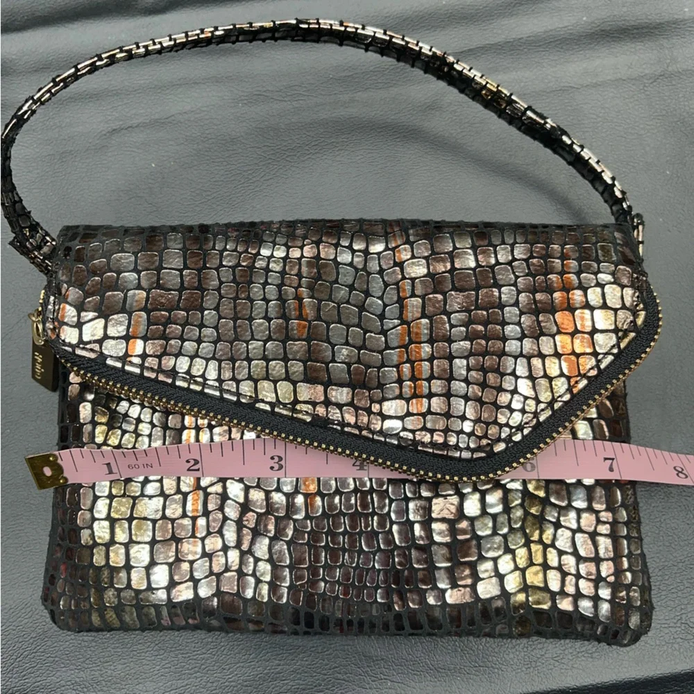 HOBO Iridescent Metallic Croc-Embossed Wristlet Clutch - Black & Gold Tones